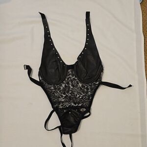 SPICE LEATHER AND LACE SEXY‎ BODYSUIT SIZE SMALL.